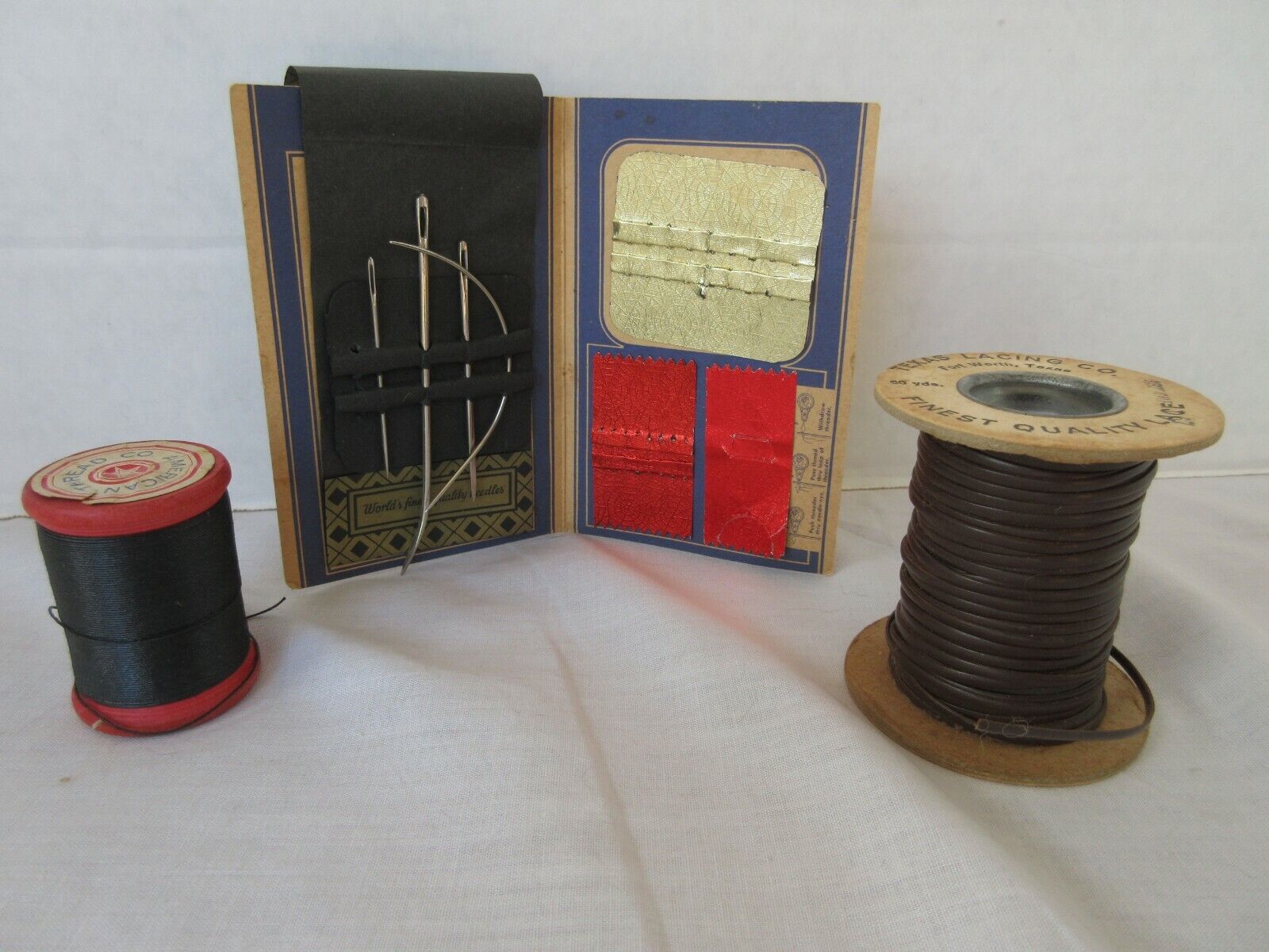 Vintage Lot Leather Crafting Lacing Needles Lace Aunt Lydia Button Carpet Thread